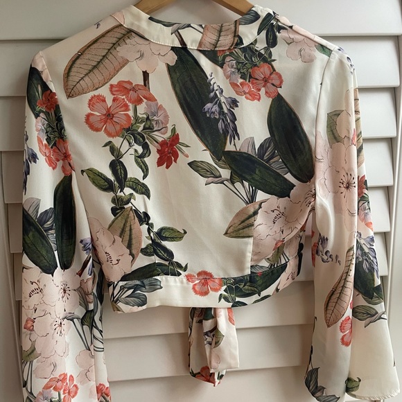 Nature Pattern Show Me Your Mumu Wrap Top - Picture 8 of 10